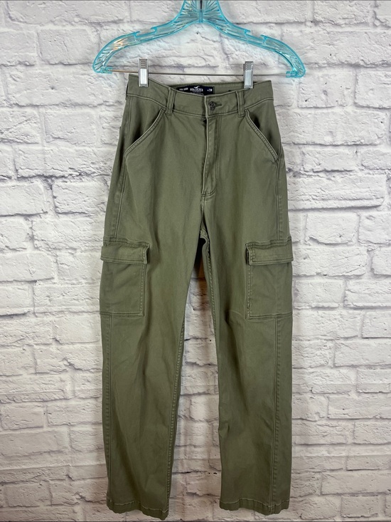 Hollister Pants - Hollister Ultra High Rise Dad cargo style casual green pants 23R** read